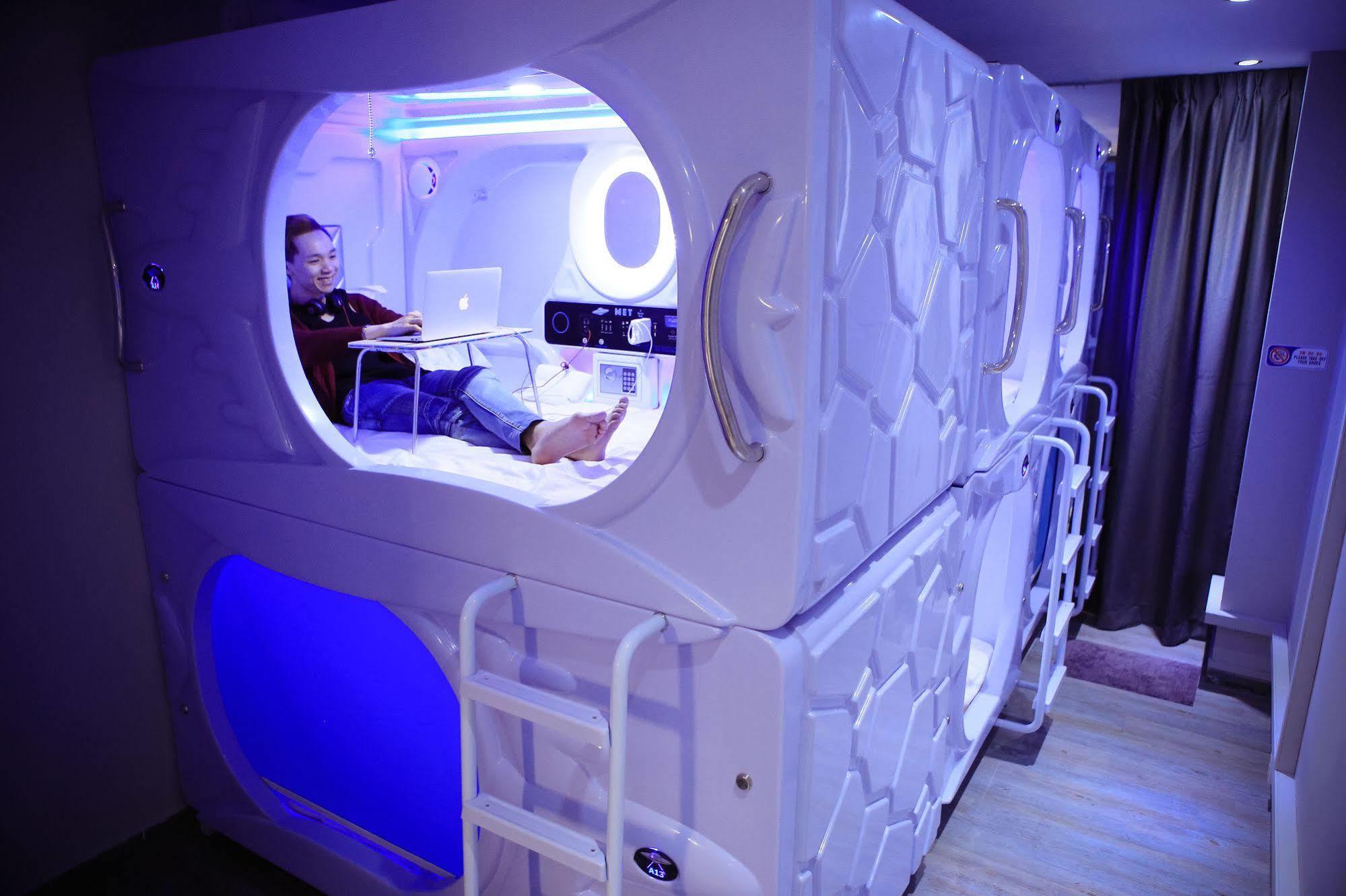 Met A Space Pod @ Boat Quay Singapore Eksteriør bilde