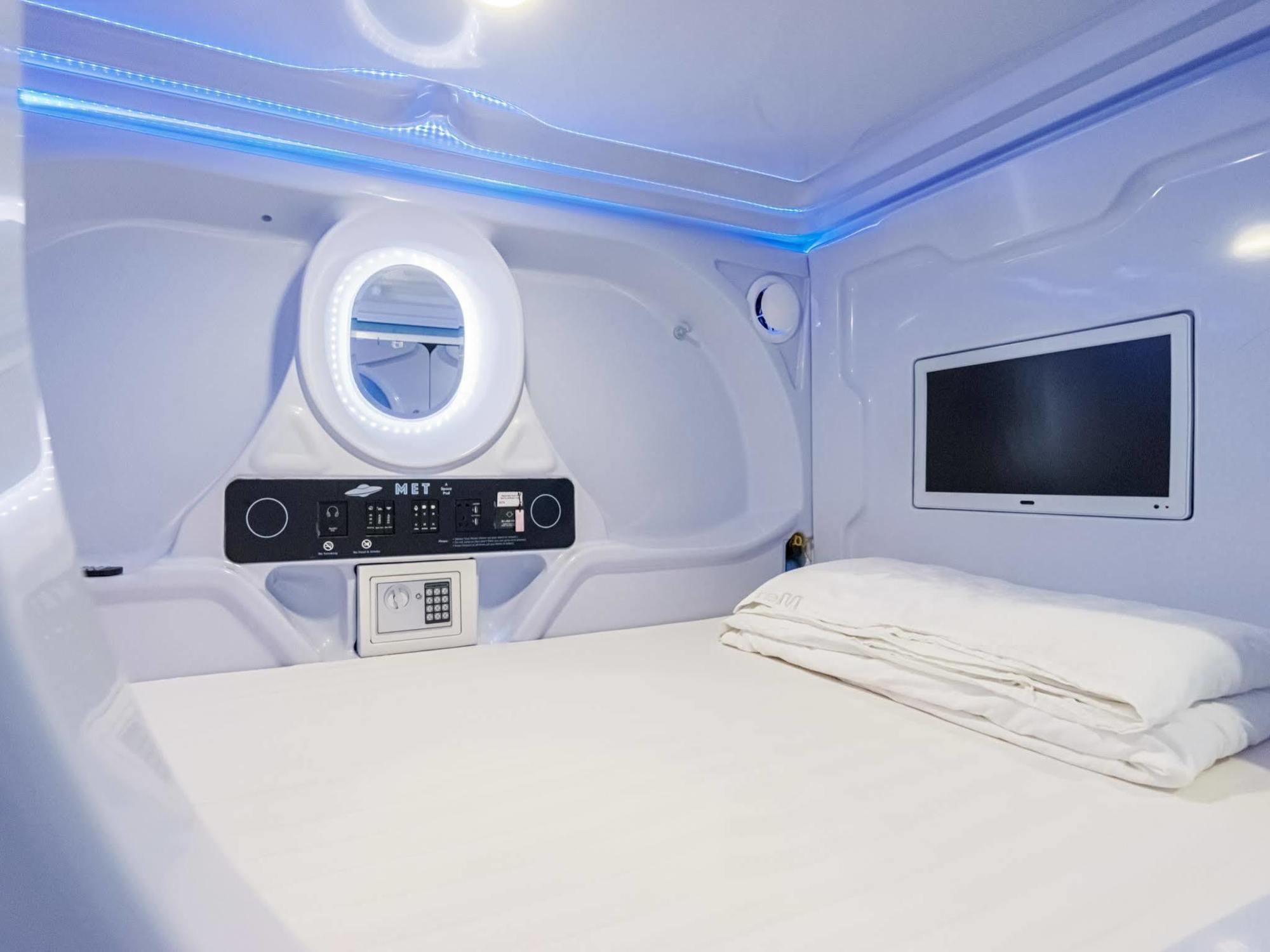 Met A Space Pod @ Boat Quay Singapore Eksteriør bilde